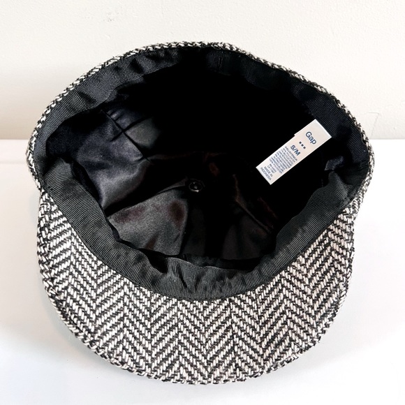 Vintage Gap Newsboy Cap in Herringbone - Picture 2 of 2
